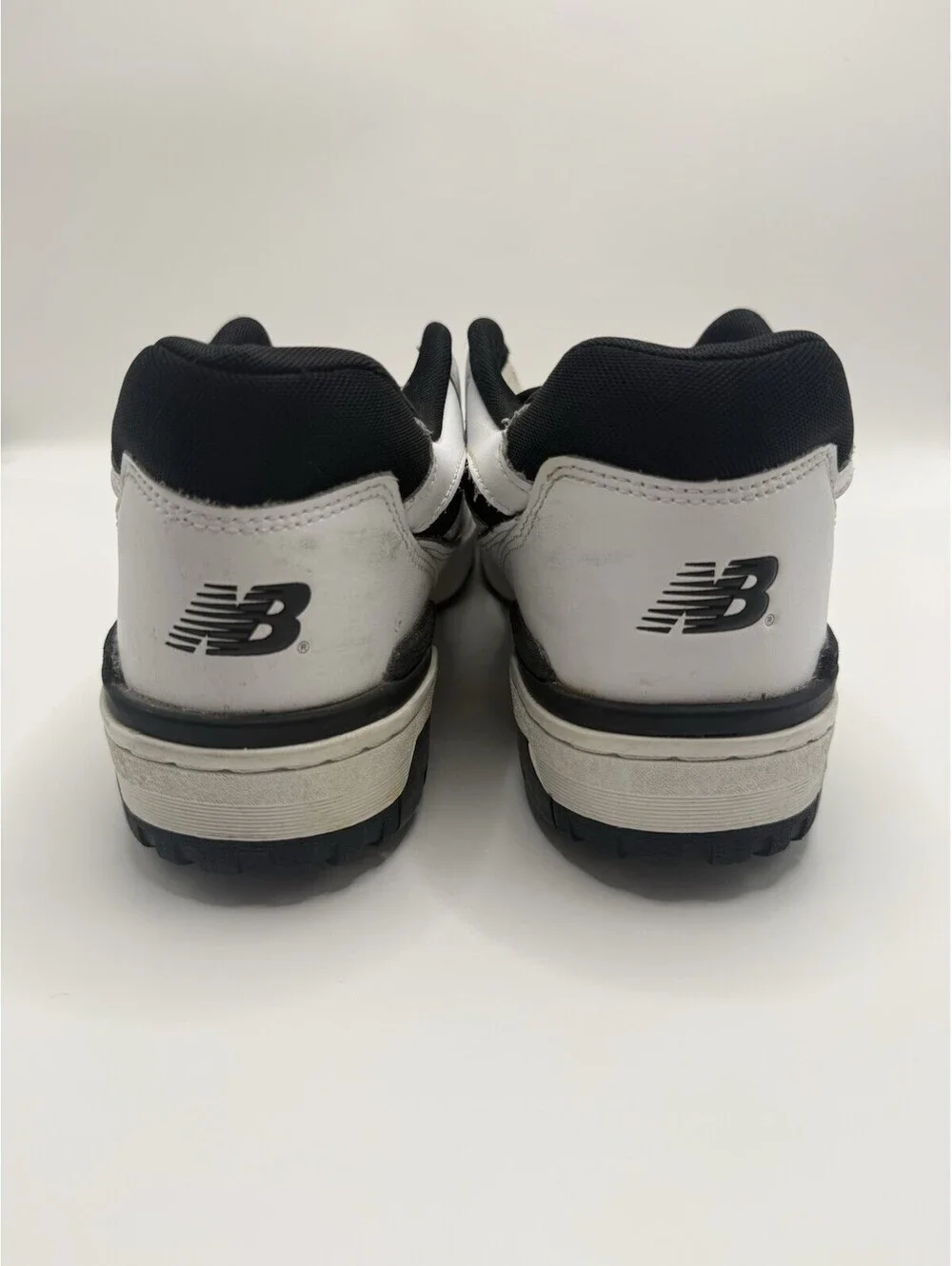 New Balance 550 Oreo Mens Size 8.5D White Black Leather Sneakers Shoes BB550HA1